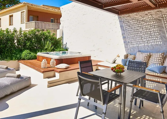 Vista Del Porto Luxury Suites